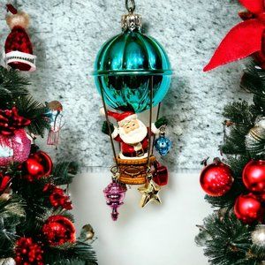 Vintage Hallmark Santa in a Balloon Ornament